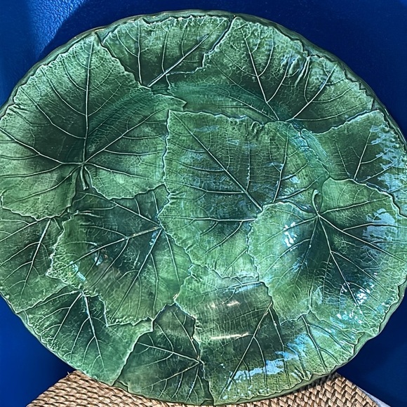 La Ceramica Numbered Made in Italy Raised Leaf Textured Pattern Serving Bowl - Picture 6 of 6